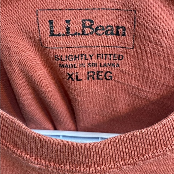L.L. Bean Lakewashed Organic Cotton Tee Men’s size XL Slightly Fitted Red Orange - Picture 4 of 6
